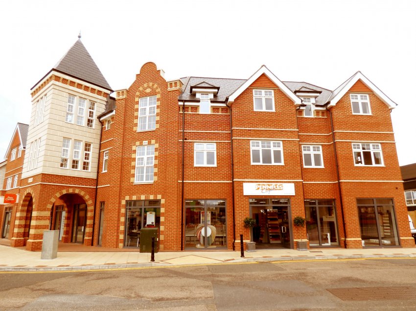 6 Tilsmore Court